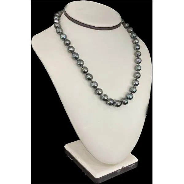 Tahitian Peacock Pearl Necklace with 14kt wg Clasp Carroll / Ochs Jewelers Monroe, MI
