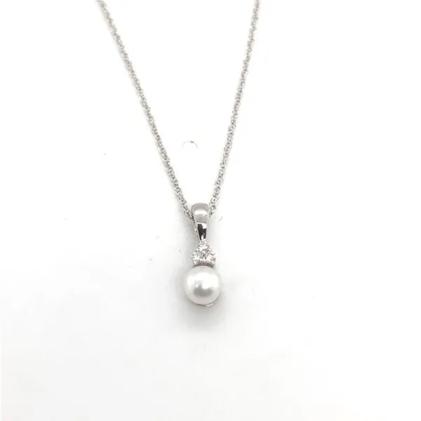 Necklace Carroll / Ochs Jewelers Monroe, MI