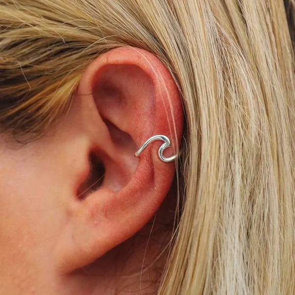 Wave Ear Cuff Image 2 Carroll / Ochs Jewelers Monroe, MI
