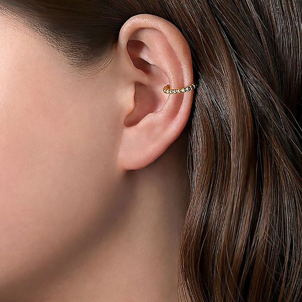 14K Yellow Gold 13.5mm Bujukan Single Cuff Earring Image 3 Carroll / Ochs Jewelers Monroe, MI