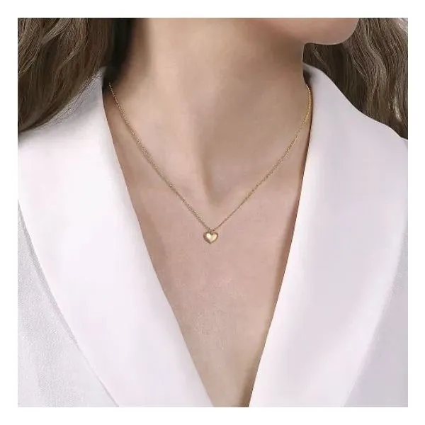 Pendant Image 2 Carroll / Ochs Jewelers Monroe, MI