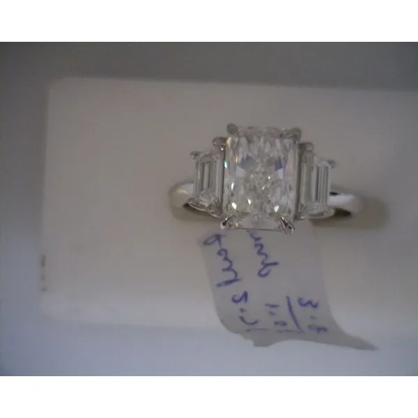 Lab Grown Diamond Carroll's Jewelers Fort Lauderdale, FL
