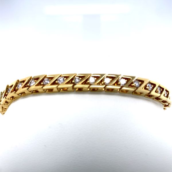 Bracelet R. Bruce Carson Jewelers, Inc. Hagerstown, MD