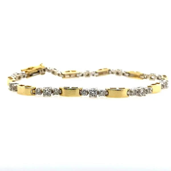 Bracelet R. Bruce Carson Jewelers, Inc. Hagerstown, MD
