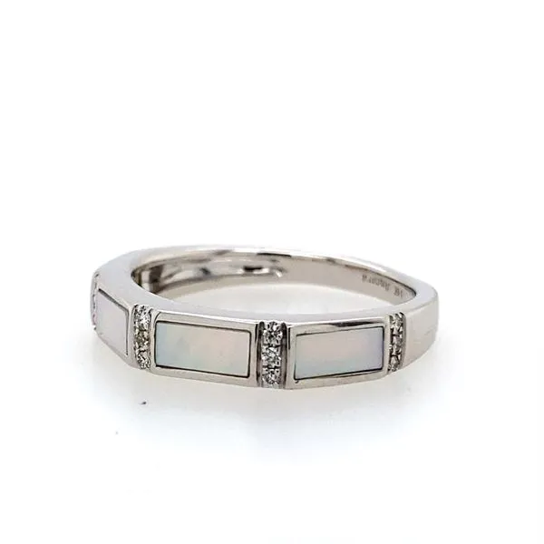 Women's Colored Stone Ring R. Bruce Carson Jewelers, Inc. Hagerstown, MD