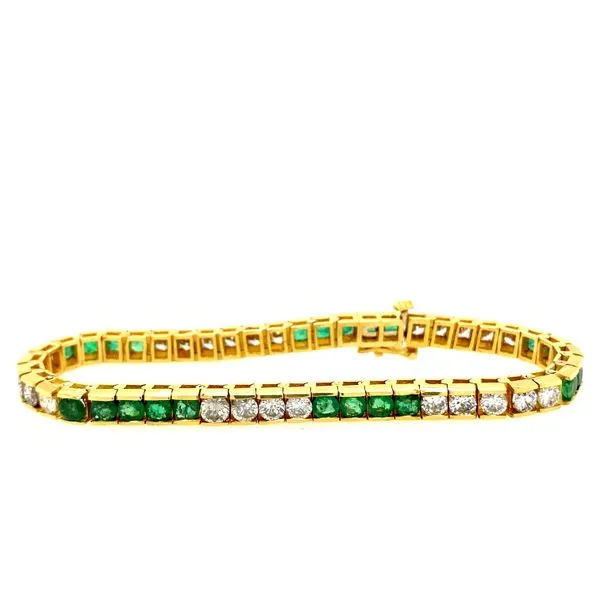 Bracelet R. Bruce Carson Jewelers, Inc. Hagerstown, MD