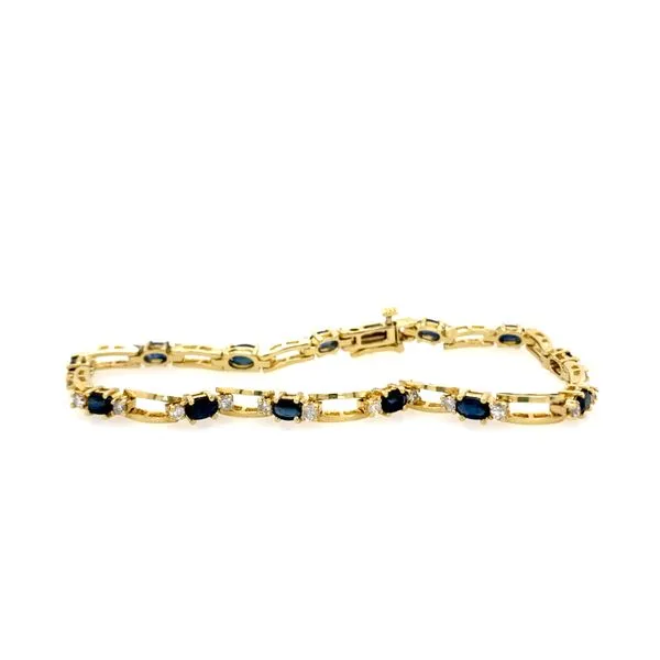 Bracelet R. Bruce Carson Jewelers, Inc. Hagerstown, MD