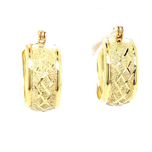 Gold Earrings R. Bruce Carson Jewelers, Inc. Hagerstown, MD