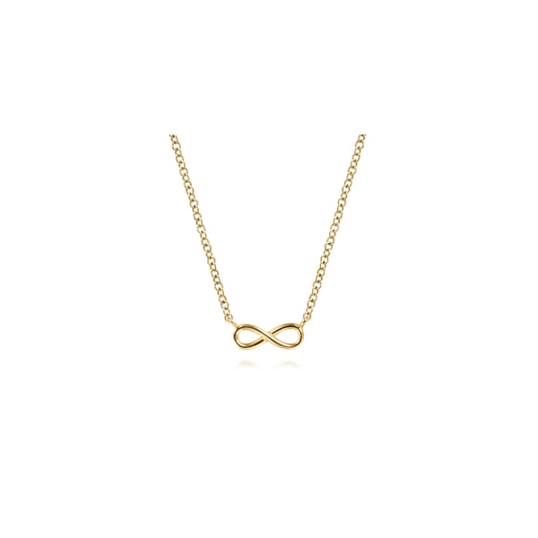 Gold Pendant R. Bruce Carson Jewelers, Inc. Hagerstown, MD