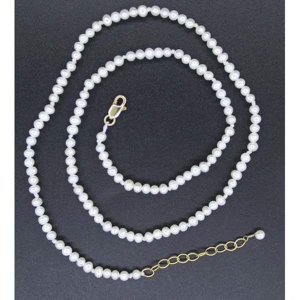 Pearl Strand, Freshwater, 17.5 Inch, Round