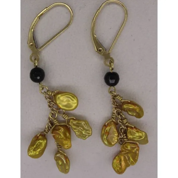 Pearl Earring, Drop , 18 Karat , Yellow