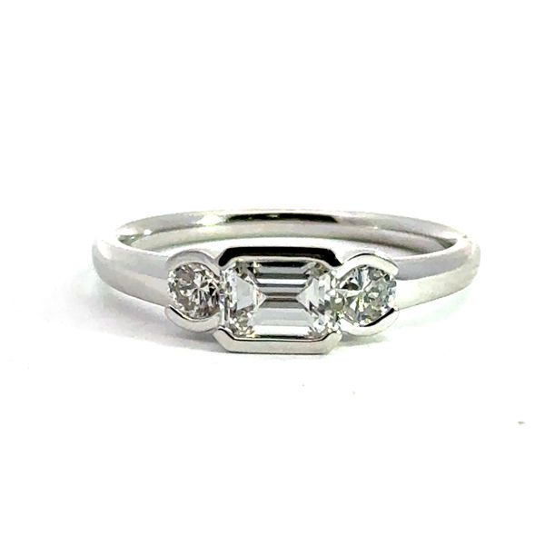 Ring Charles Frederick Jewelers Chelmsford, MA
