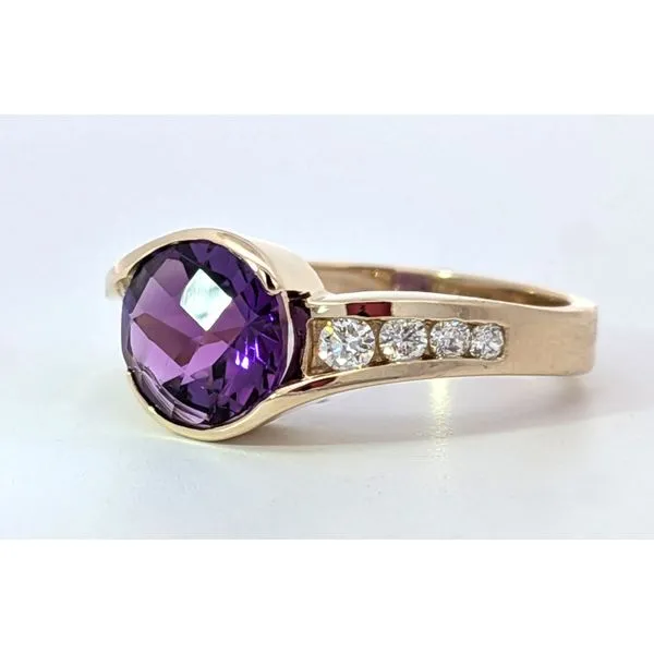 14ky Amethyst Ring Image 2 Charles Frederick Jewelers Chelmsford, MA