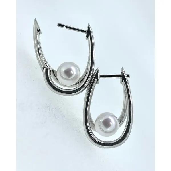 Sterling Pearl Earring Image 3 Charles Frederick Jewelers Chelmsford, MA