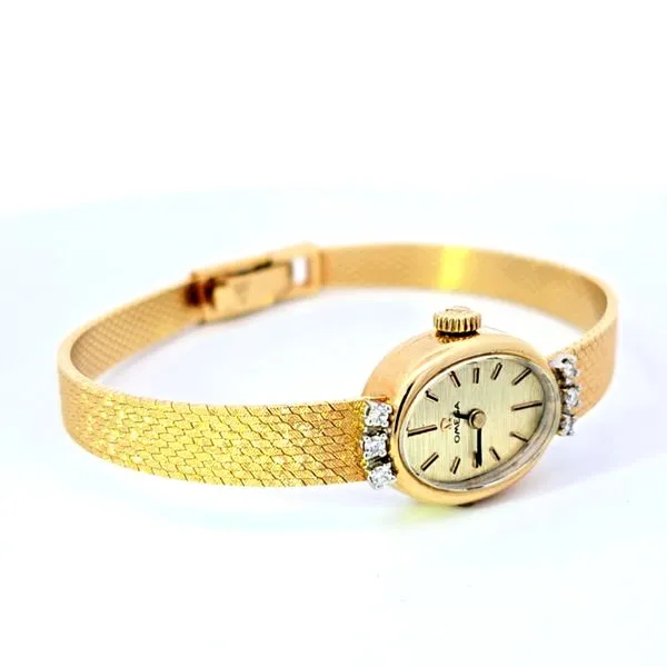 Estate- 14K Yellow Gold Ladies Omega Watch Featuring A 7