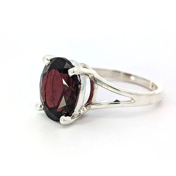 Silver Garnet Ring Image 2 Charles Frederick Jewelers Chelmsford, MA
