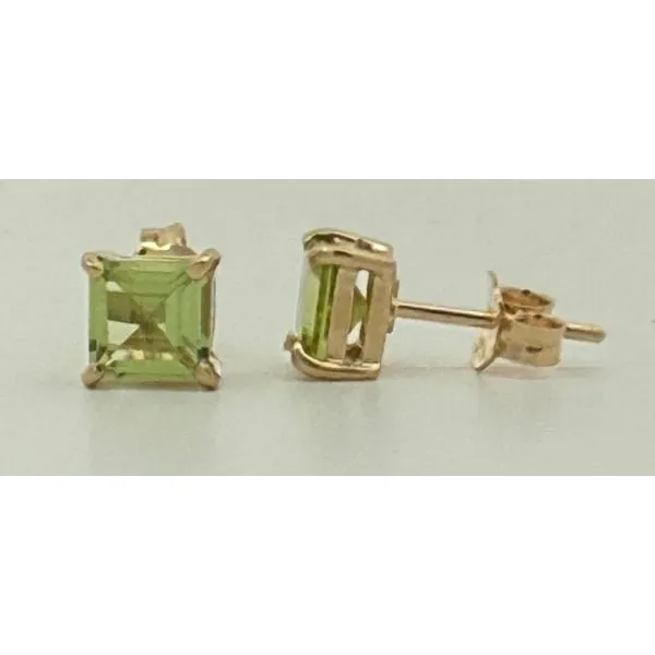 14KY Princess Cut Peridot Stud Earrings 1.1g Charles Frederick Jewelers Chelmsford, MA
