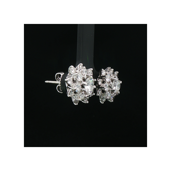 Estate 18kw Diamond Earrings Image 2 Charles Frederick Jewelers Chelmsford, MA