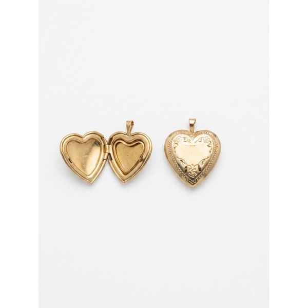 ESTATE - 14KY Heart Locket 19x16mm 2.54 grams Charles Frederick Jewelers Chelmsford, MA