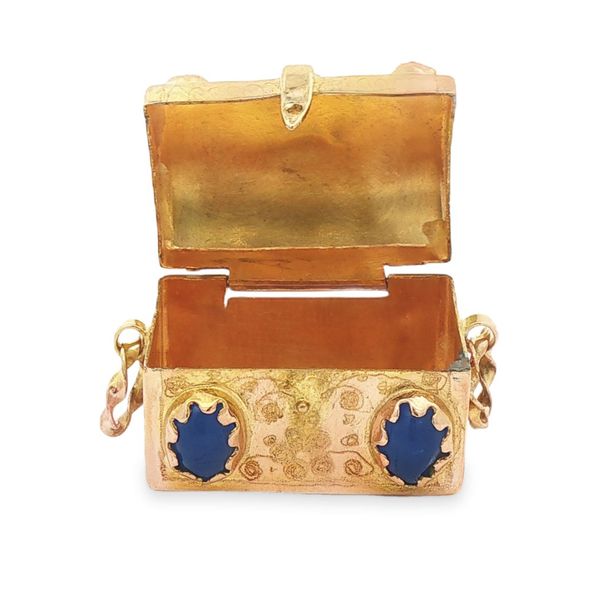 Estate 14ky Treaure Box Charm Image 2 Charles Frederick Jewelers Chelmsford, MA