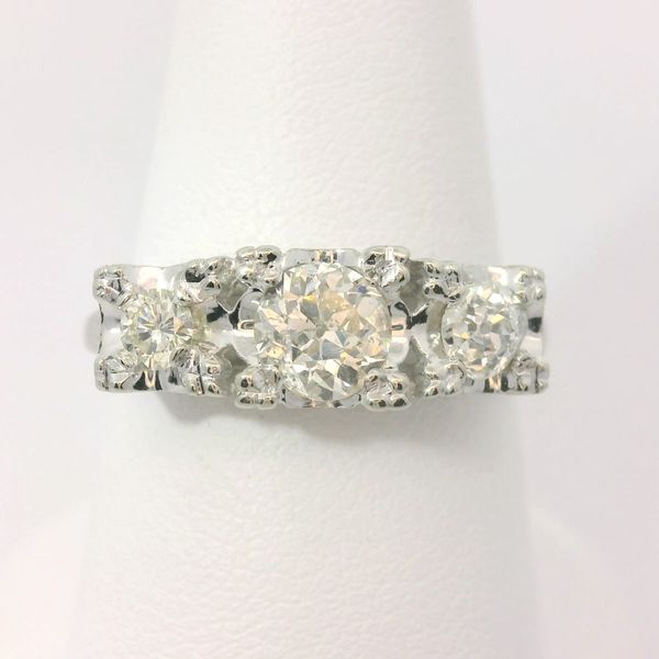 Engagement Ring Chipper's Jewelry Bonney Lake, WA