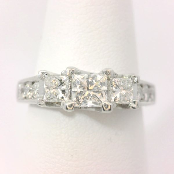 Engagement Ring Chipper's Jewelry Bonney Lake, WA