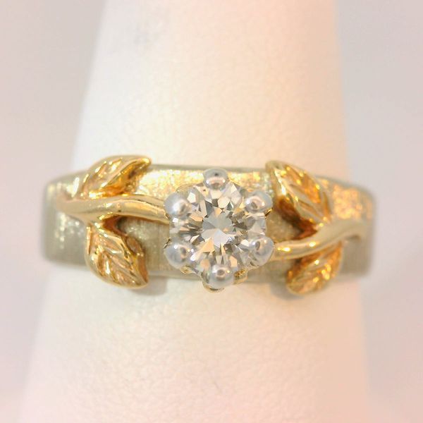 Vintage Two Tone Floral Solitaire Ring Chipper's Jewelry Bonney Lake, WA