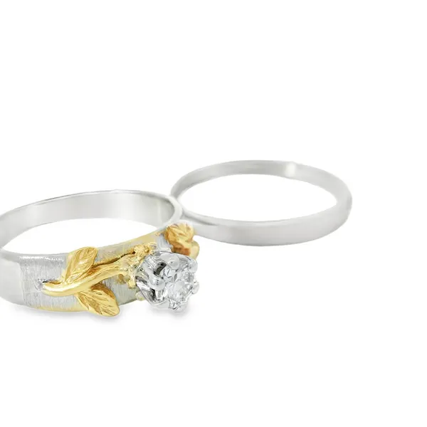 14K Vintage Two Tone Floral Design Wedding Set Image 3 Chipper's Jewelry Bonney Lake, WA
