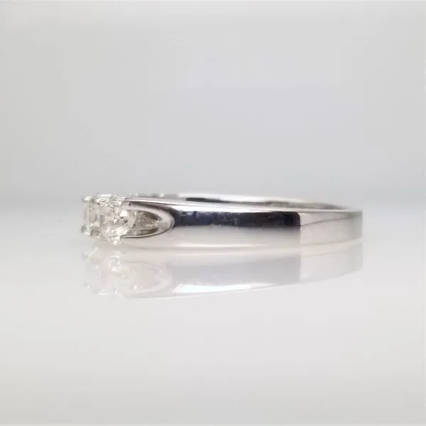 Anniversary Ring Image 2 Chipper's Jewelry Bonney Lake, WA