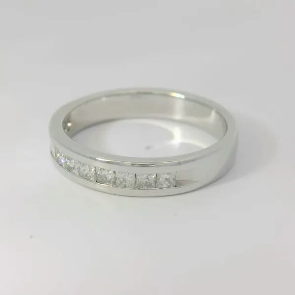 Anniversary Ring Image 4 Chipper's Jewelry Bonney Lake, WA