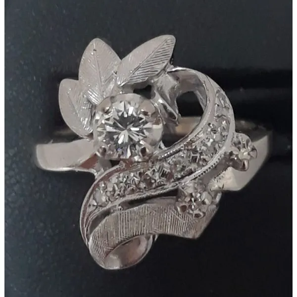 .31ctw Diamond Floral Ring Chipper's Jewelry Bonney Lake, WA