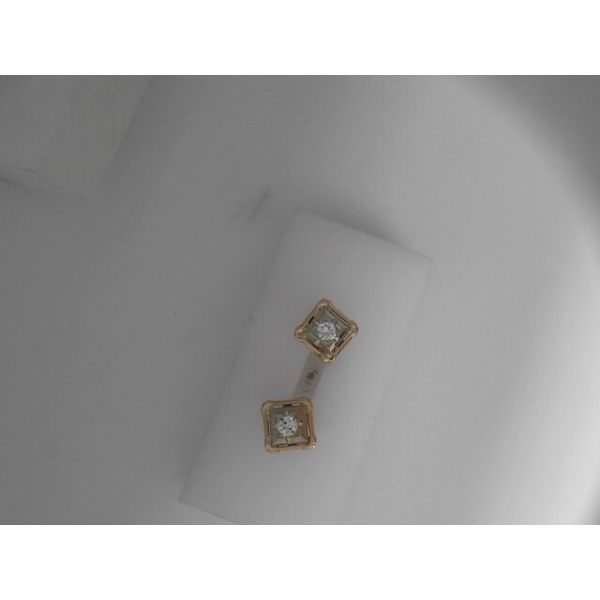 Vintage 14KY Diamond Stud Earring with Screw Backs.  Approximately 0.20ctw. Chipper's Jewelry Bonney Lake, WA