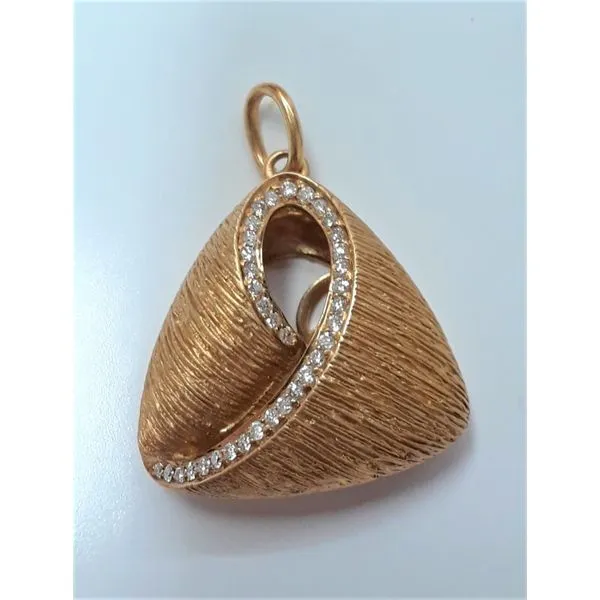 18kt Yellow Gold Diamond Pendant with Diamonds Chipper's Jewelry Bonney Lake, WA