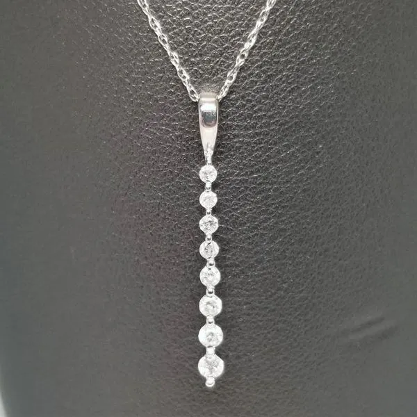 Pendant Chipper's Jewelry Bonney Lake, WA