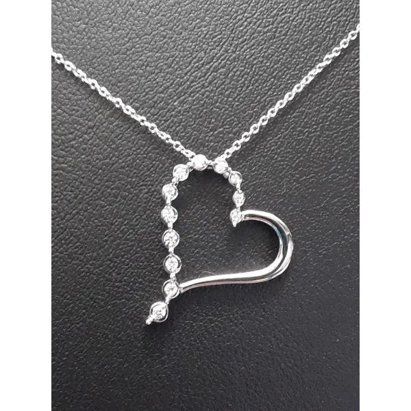 Pendant Chipper's Jewelry Bonney Lake, WA
