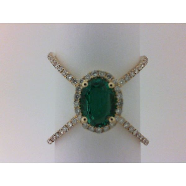 14K Gold Oval Emerald Ring With Diamonds Chipper's Jewelry Bonney Lake, WA