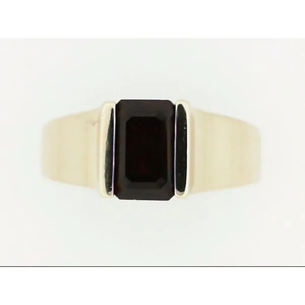 10K Yellow Gold Garnet Ring Chipper's Jewelry Bonney Lake, WA
