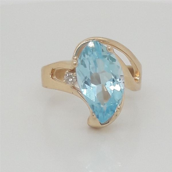 14K Yellow Gold Blue Topaz Ring Chipper's Jewelry Bonney Lake, WA