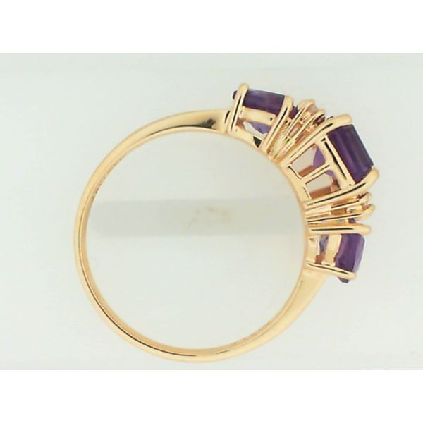 14K Yellow Gold 3-Stone Amethyst Ring Image 3 Chipper's Jewelry Bonney Lake, WA