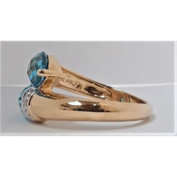 14kt Yellow Gold Blue Topaz Fashion Ring Image 2 Chipper's Jewelry Bonney Lake, WA