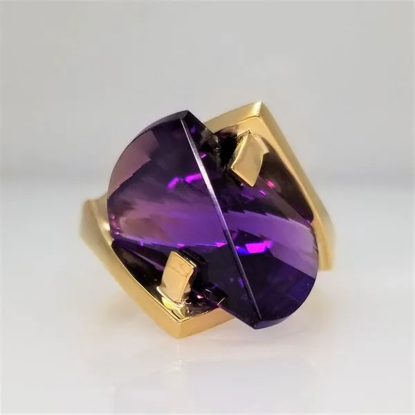 Lighthouse Lens Cut Synthetic Purple Sapphire Ring Chipper's Jewelry Bonney Lake, WA