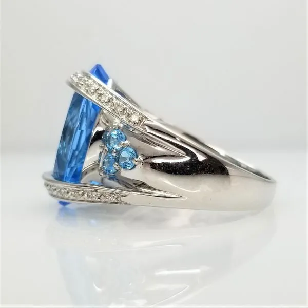 Swiss Blue and Sky Blue Topaz Ring in 14kt White Gold Image 2 Chipper's Jewelry Bonney Lake, WA