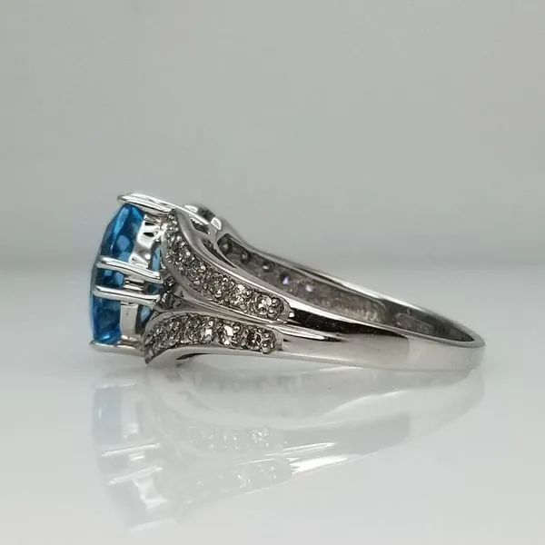 14K White Gold Blue Topaz Ring Image 2 Chipper's Jewelry Bonney Lake, WA