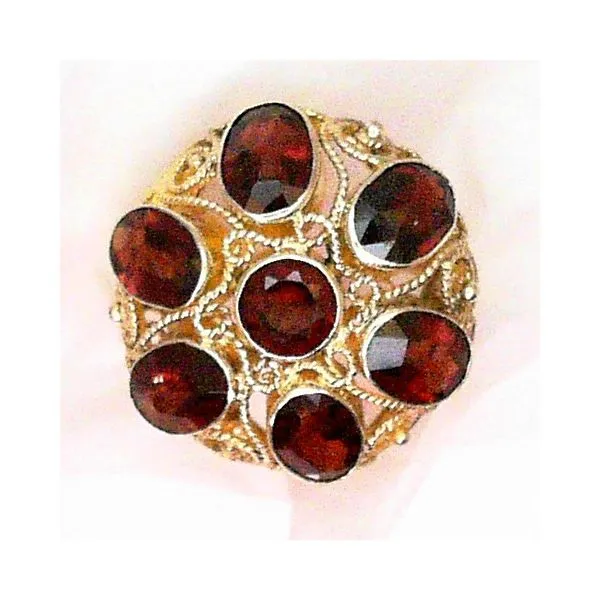 18K Yellow Gold Garnet Cluster Ring Chipper's Jewelry Bonney Lake, WA