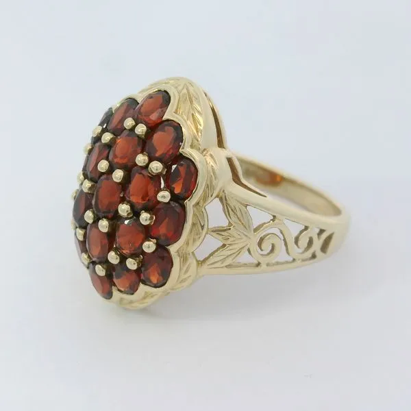 10K Yellow Gold Garnet Cluster Ring Image 2 Chipper's Jewelry Bonney Lake, WA
