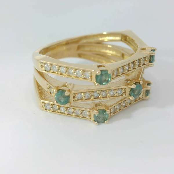 14K Yellow Gold Alexandrite Diamond Ring Image 3 Chipper's Jewelry Bonney Lake, WA