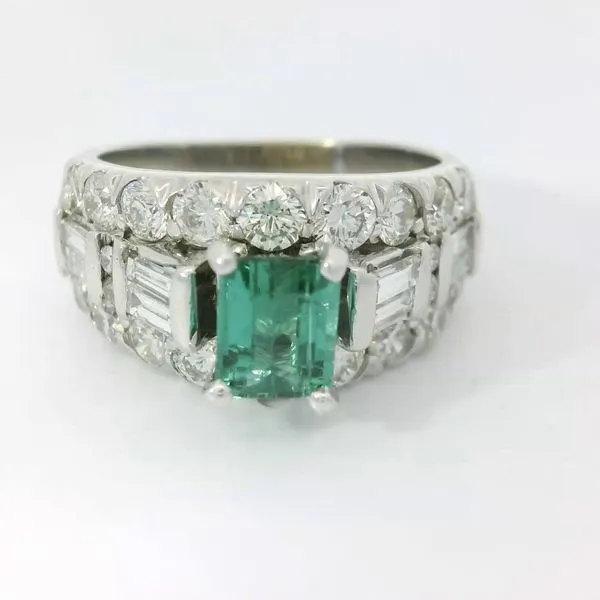 14KW Emerald Diamond Ring Sz. 7 Chipper's Jewelry Bonney Lake, WA