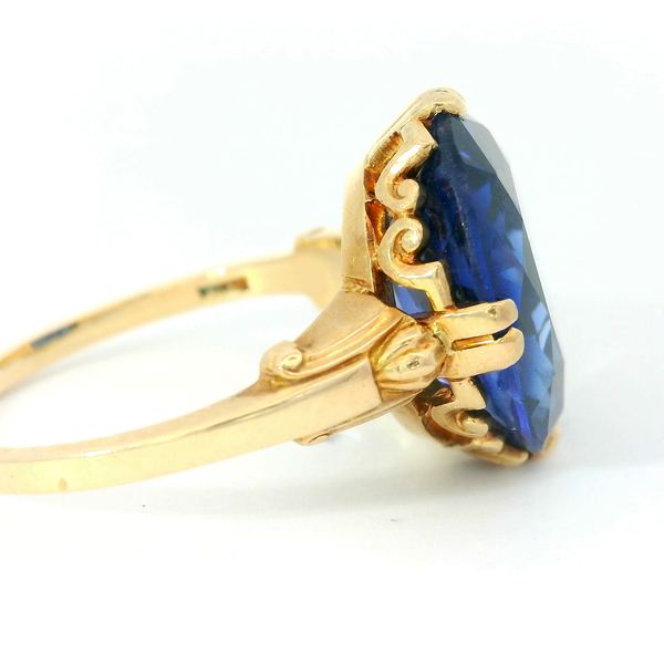 14K Yellow Gold Synthetic Sapphire Ring Image 5 Chipper's Jewelry Bonney Lake, WA