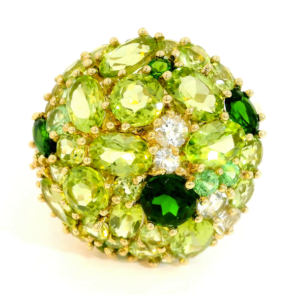 10KY Green Stone Cluster Ring Featuring Mostly Peridot.  SZ 9. Chipper's Jewelry Bonney Lake, WA