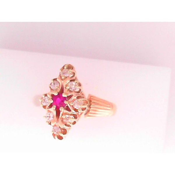 Vintage jewelry sold as is.  Sizing is not included. Chipper's Jewelry Bonney Lake, WA